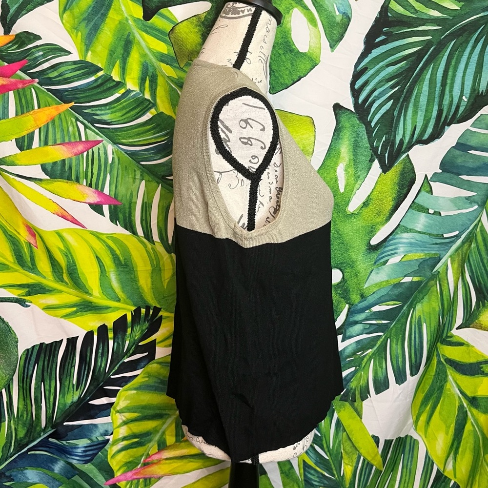 Vintage Lexi MP Tan Black Colorblock Summer Fall Sleeveless Knit Sweater Top